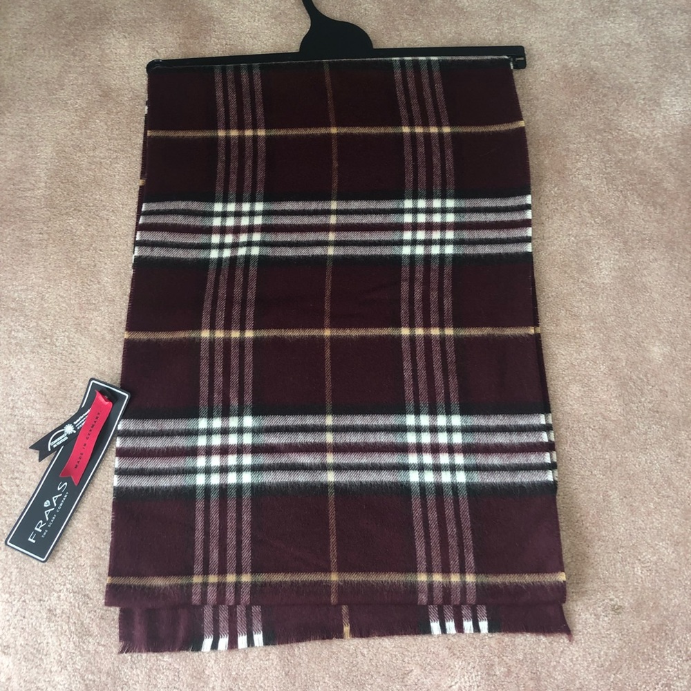 Mens V. FRAAS Plaid Scarf NWT